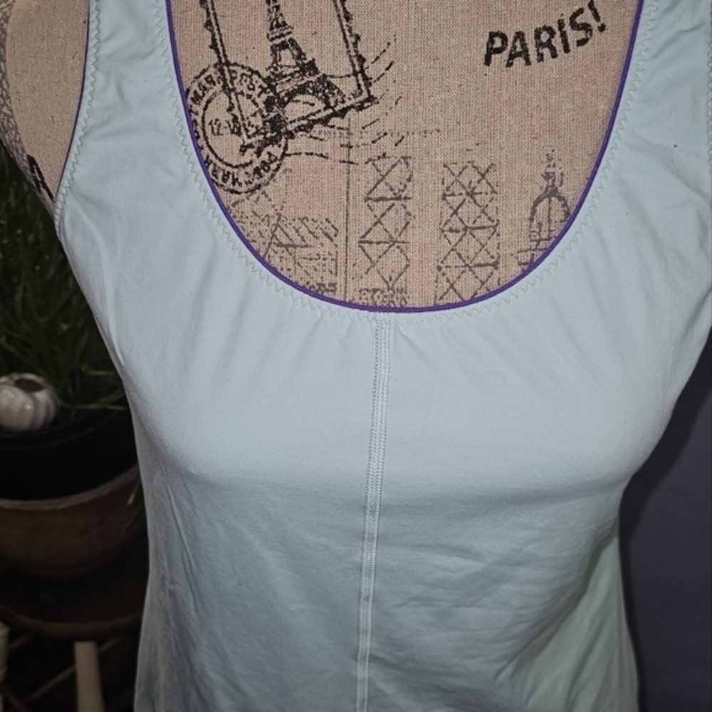 Light Blue Women’s Sleeveless Scoop Neck Top - Picture 3 of 5